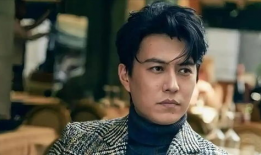 电视剧靳东,演绎时代变迁，塑造经典角色